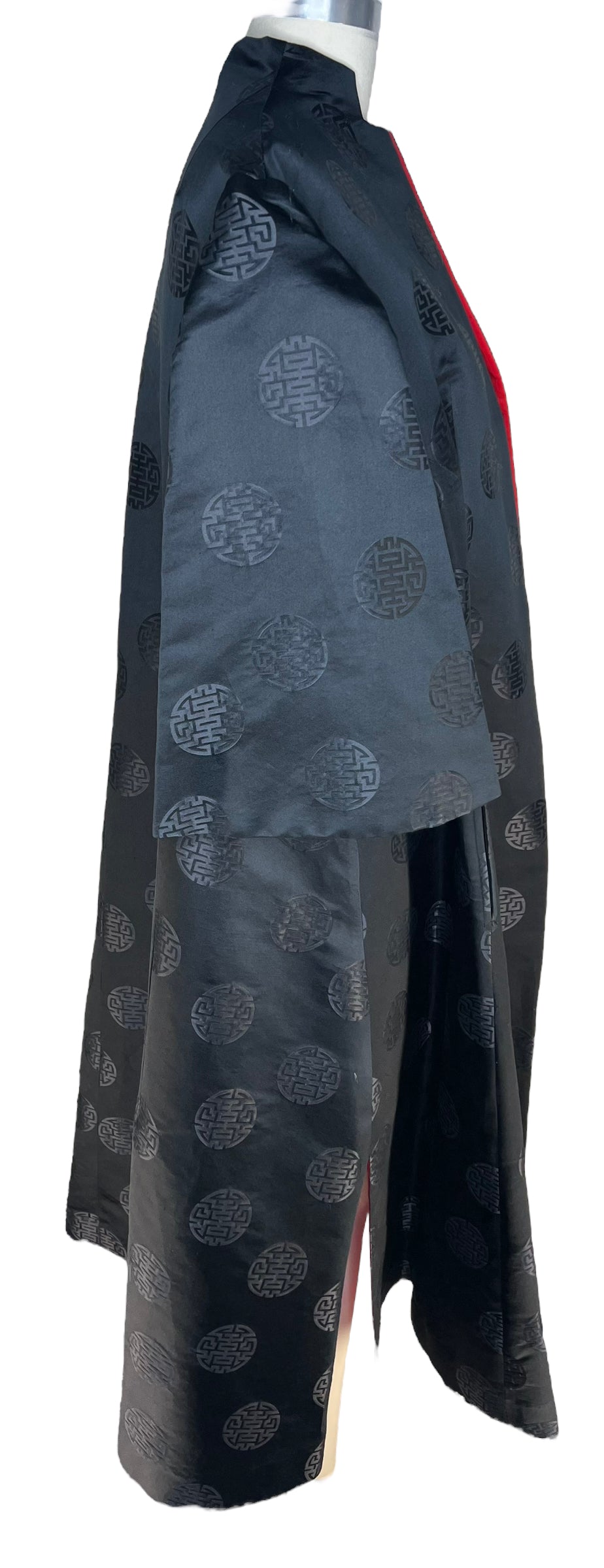 Vintage Bespoke Silk Japanese Reversible Kimono Made in Japan One Size with Pockets