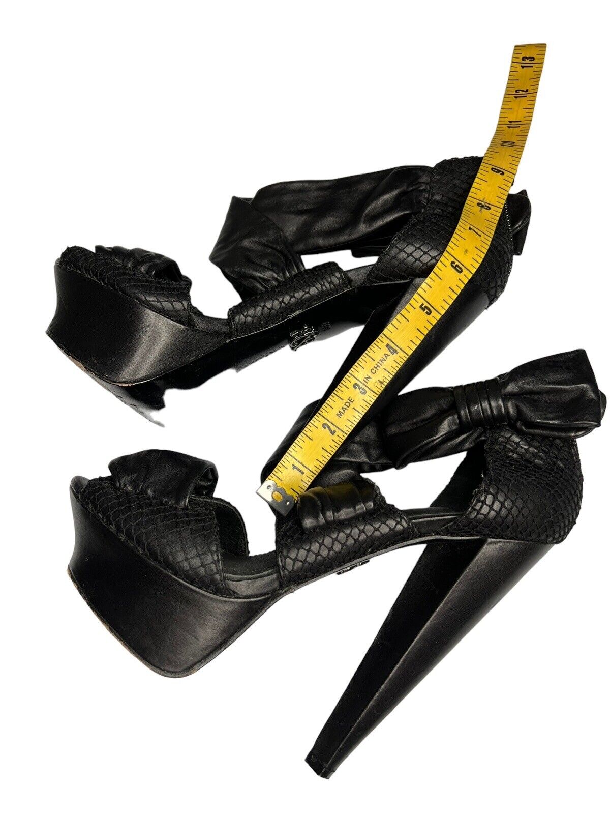 Rock & Republic Black Leather & Mesh Six Inch Cone Heels Size 38.5/8