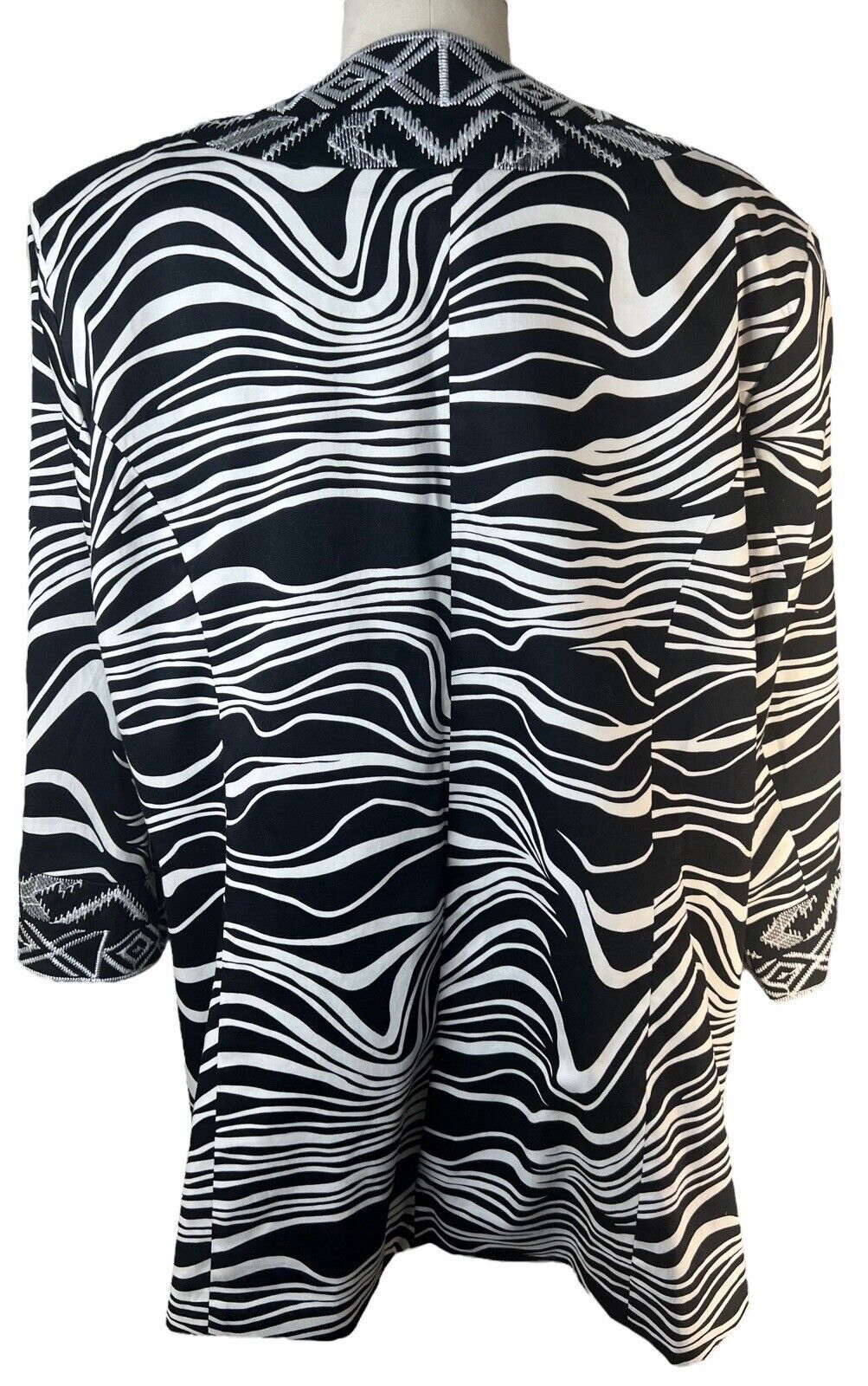 Trenz Woman By Theresa Renz Black White Cotton Spandex Embroidered Jacket 1X