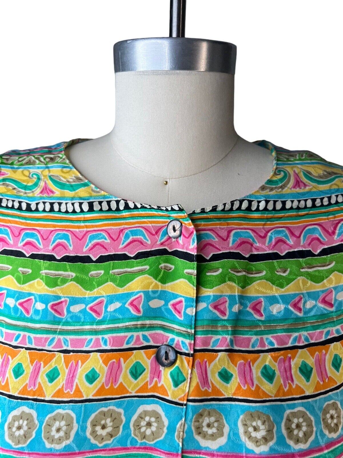 La Chine Classic By Galinda Wang Multicolored Silk Long Sleeved Button Up Top