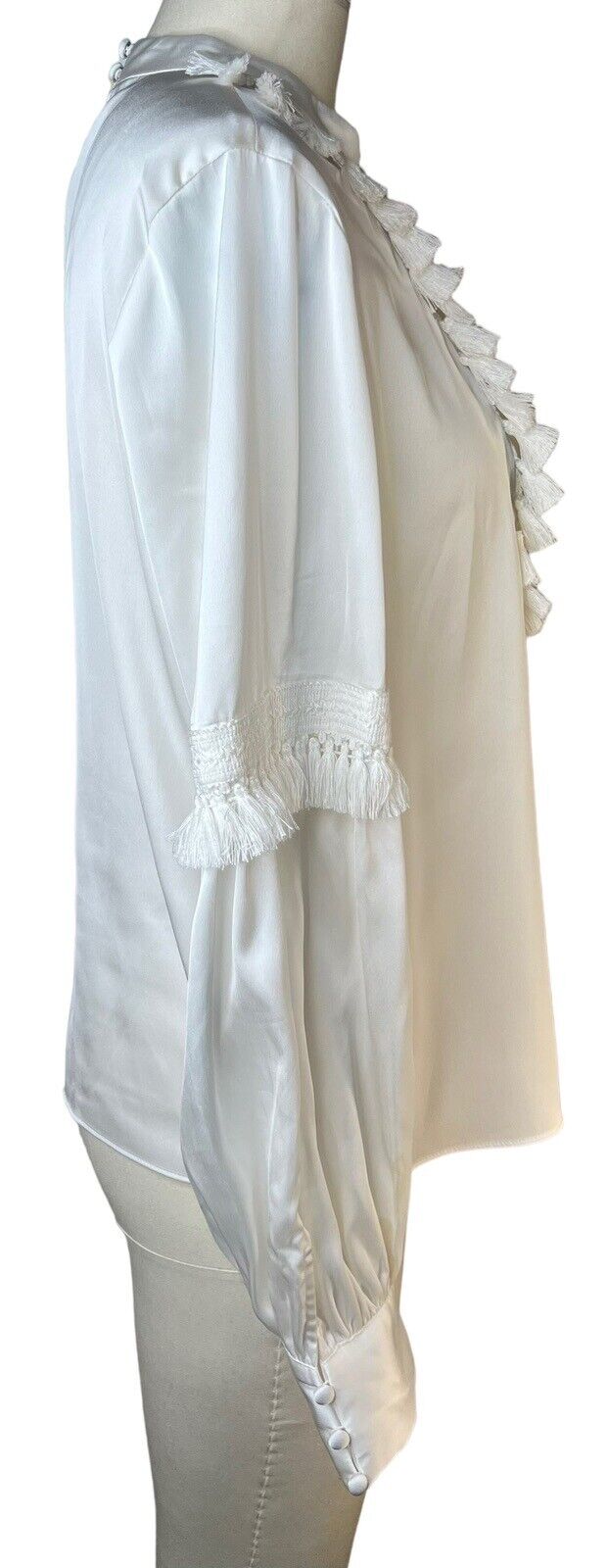 Ryegrass Women’s White Long-sleeved Pullover Fringe Lace Blouse Size Medium