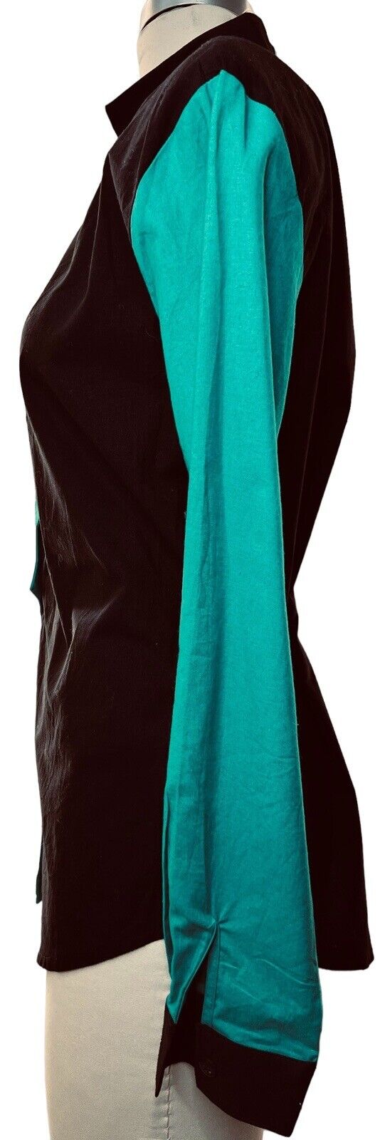 Women’s NWT Cheyenne Outfitters Button Up Shirt Color Block Size Medium