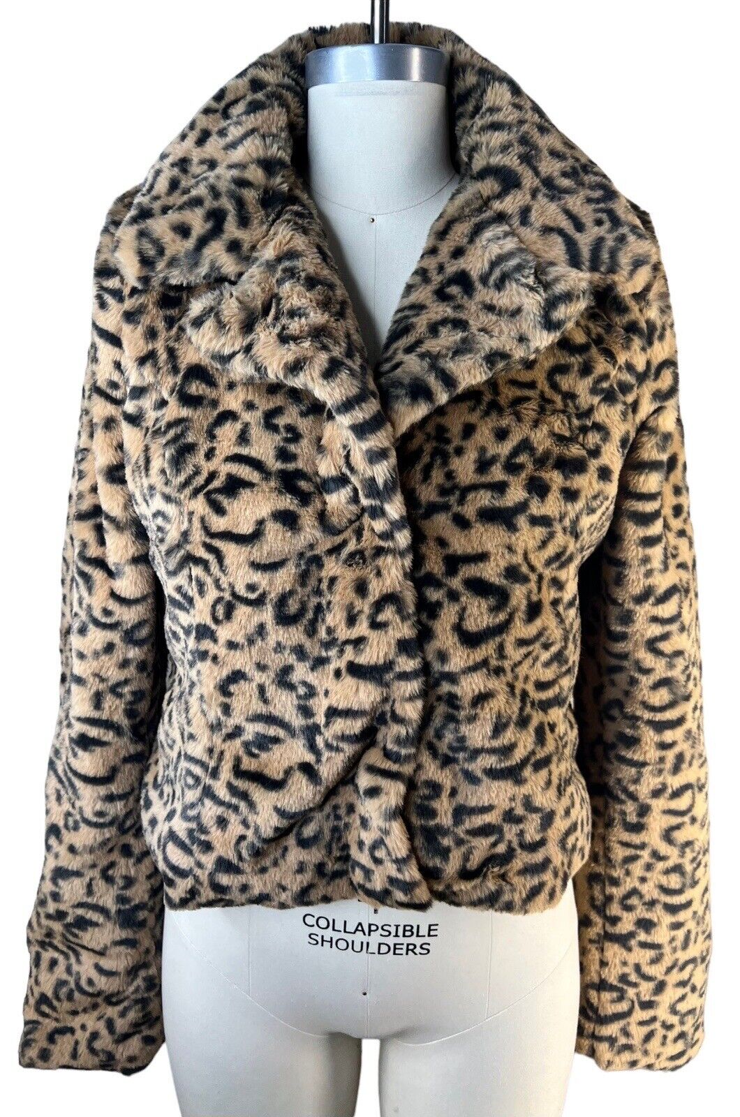 Everybody Talks Plush Faux Fur Leopard Print Short Jacket Size Large