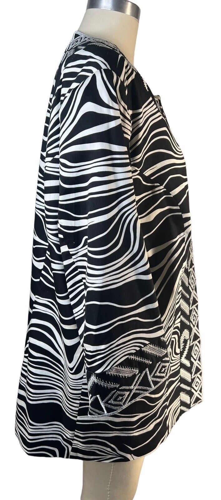 Trenz Woman By Theresa Renz Black White Cotton Spandex Embroidered Jacket 1X