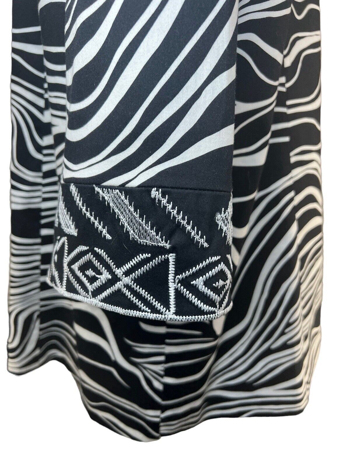 Trenz Woman By Theresa Renz Black White Cotton Spandex Embroidered Jacket 1X