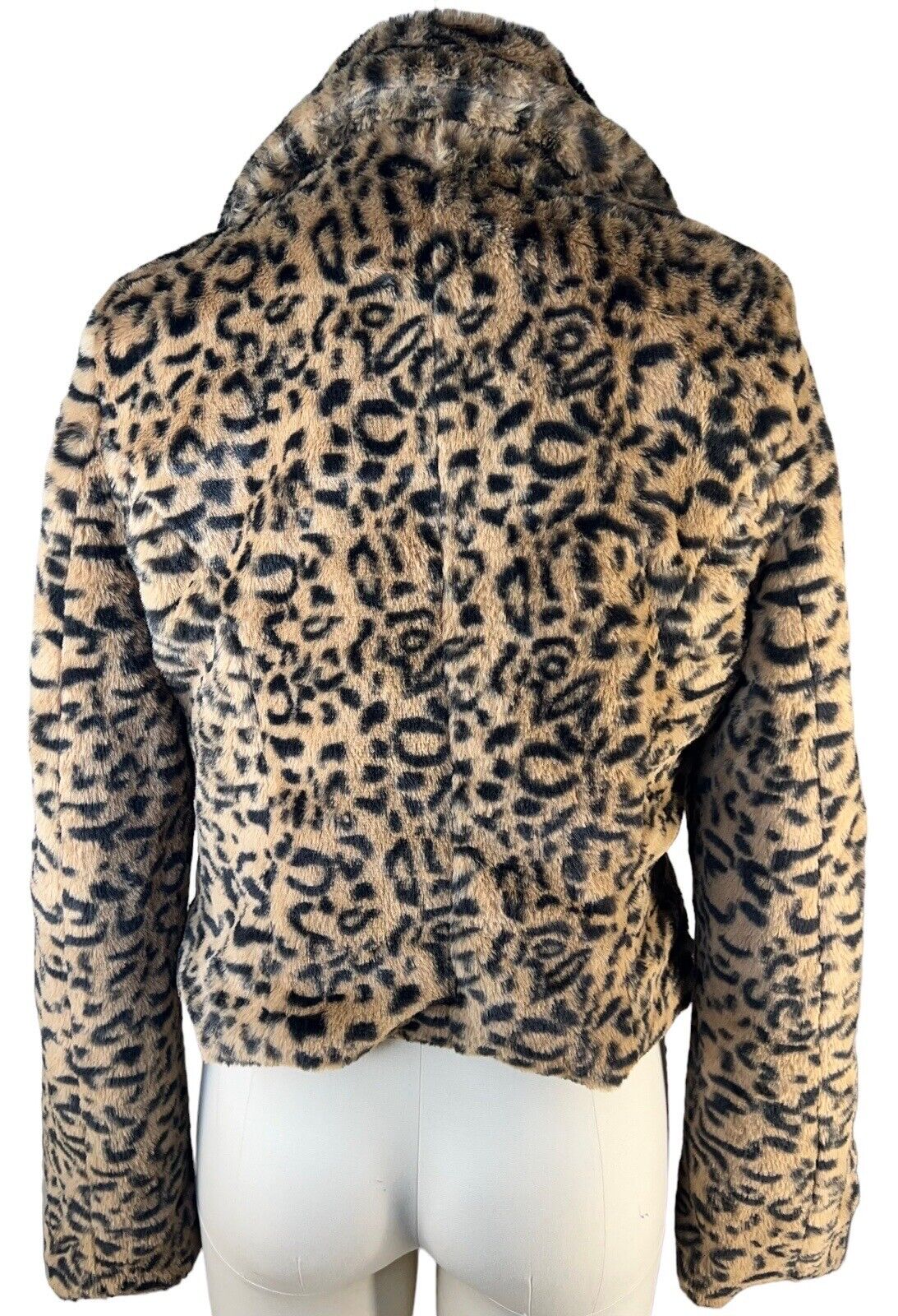 Everybody Talks Plush Faux Fur Leopard Print Short Jacket Size Large