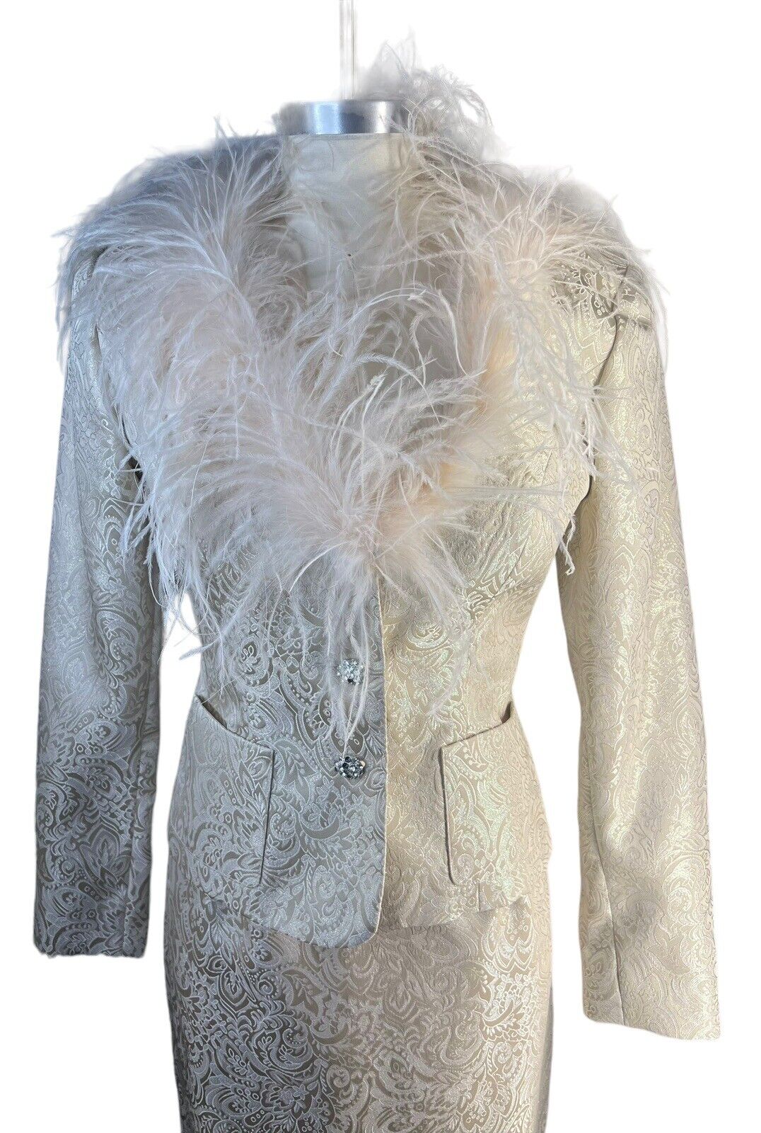 Victor Costa Two- Piece Light Gold Paisley Print Maxi Skirt Suit Feathers 