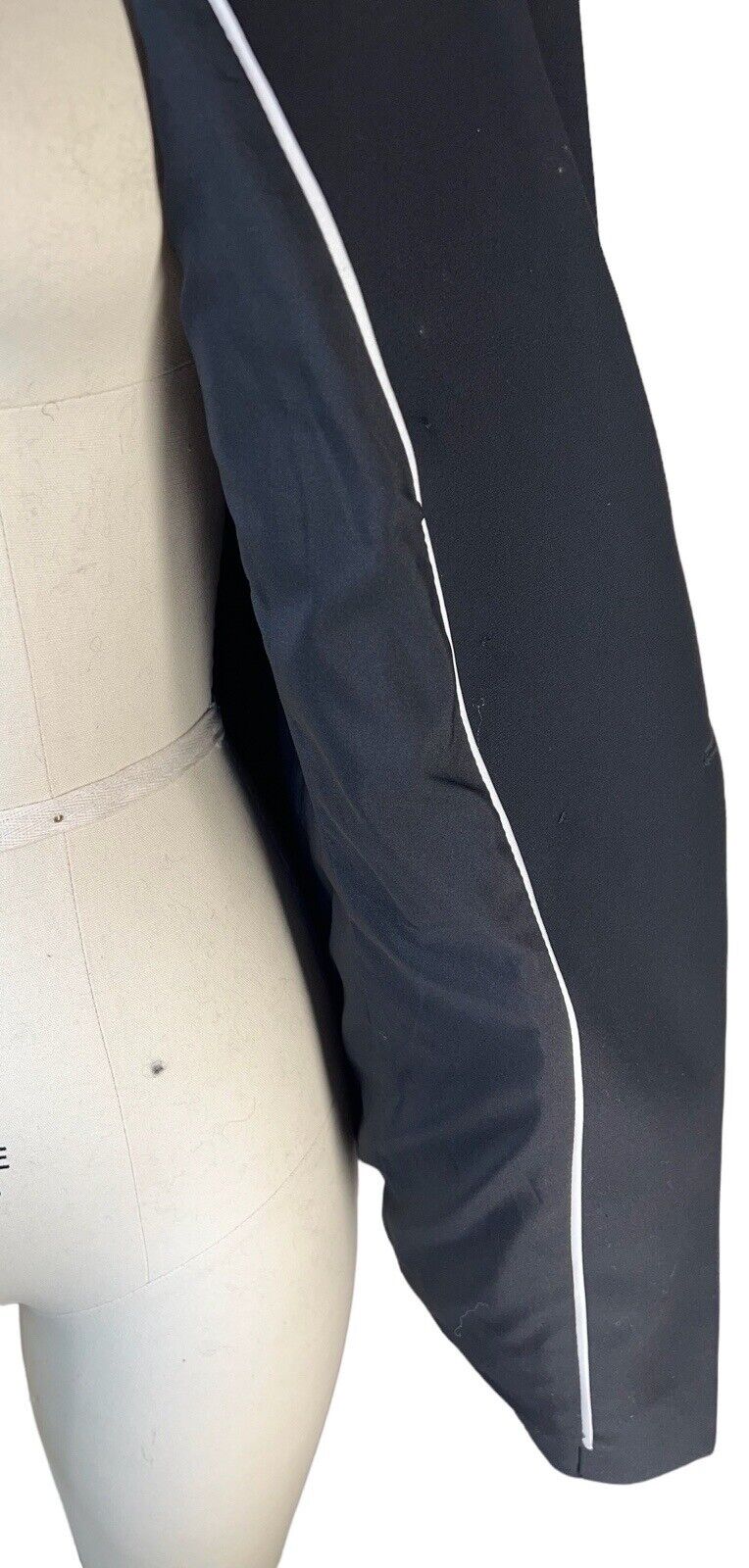 White|Black Women’s Black Double-breasted Blazer Size 6