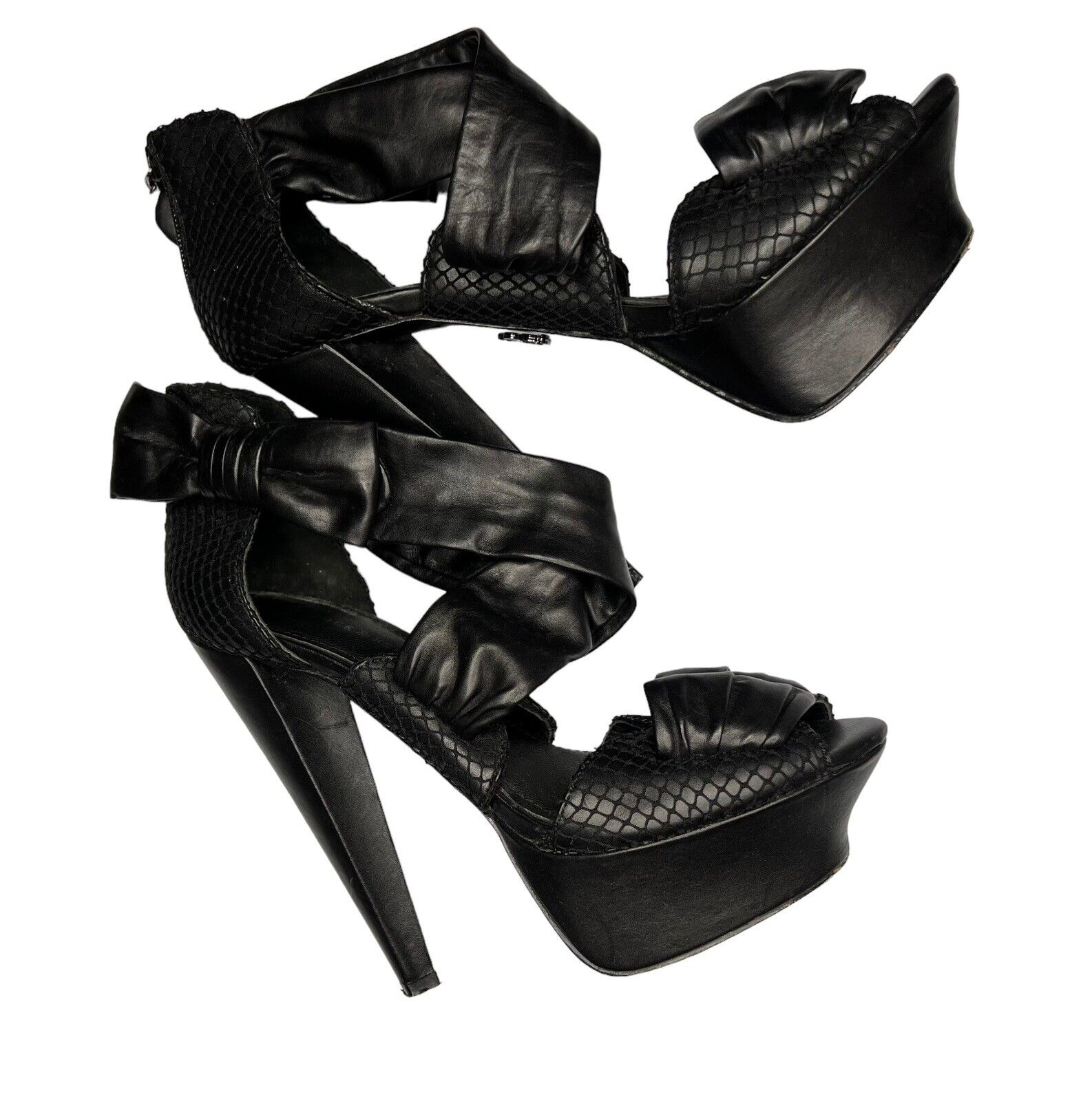 Rock & Republic Black Leather & Mesh Six Inch Cone Heels Size 38.5/8