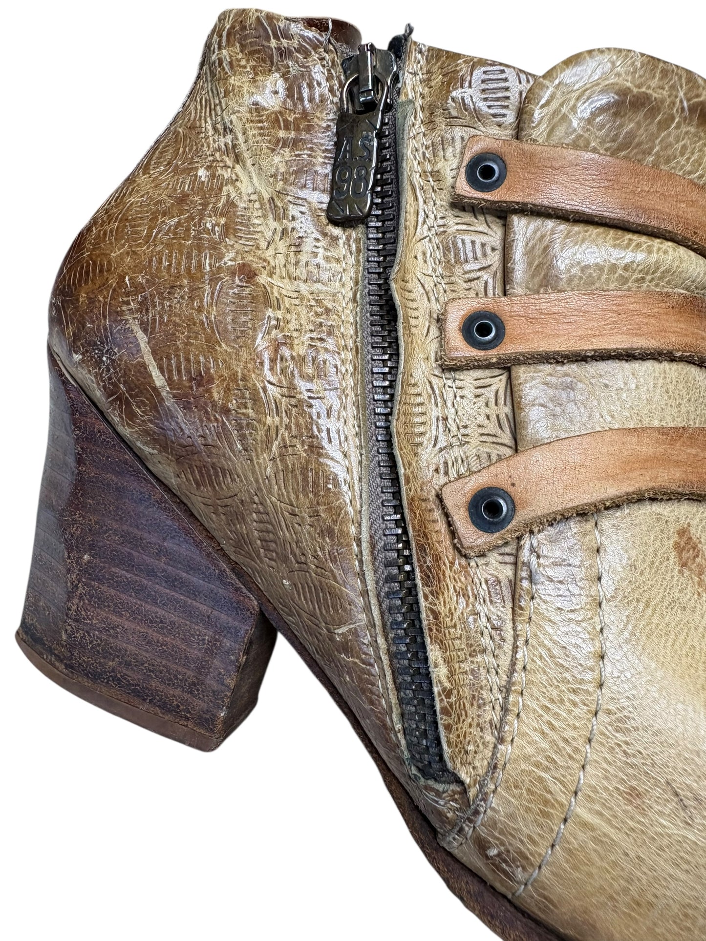 AS 98 Brown Ankle Cow Boots With Buckles